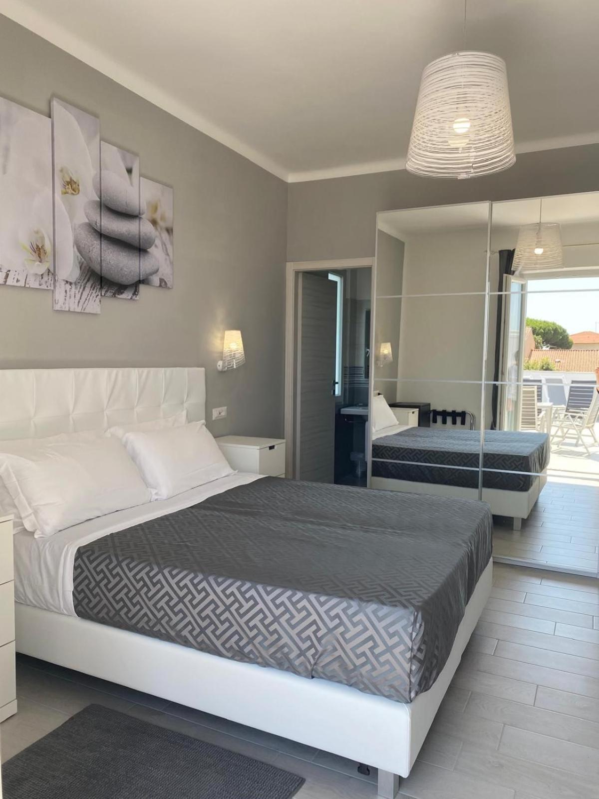 Hotel Raffaelli Villa Angela Forte dei Marmi Bagian luar foto